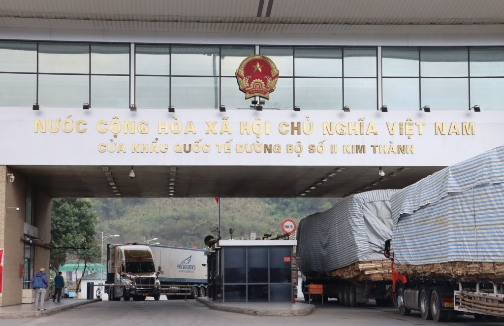 Gỡ điểm nghẽn tại cửa khẩu Kim Thành, Lào Cai