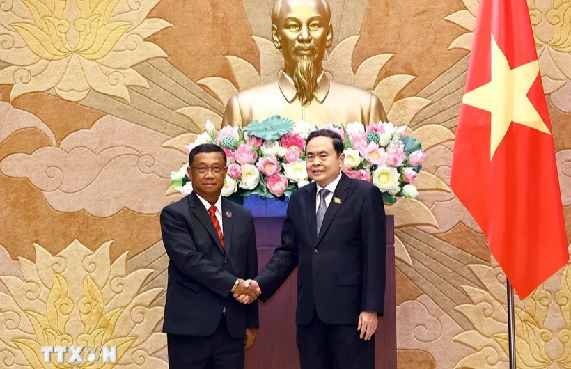Chủ tịch Quốc hội Trần Thanh Mẫn tiếp Phó Chủ tịch Quốc hội Lào Suvon Luongbunmi