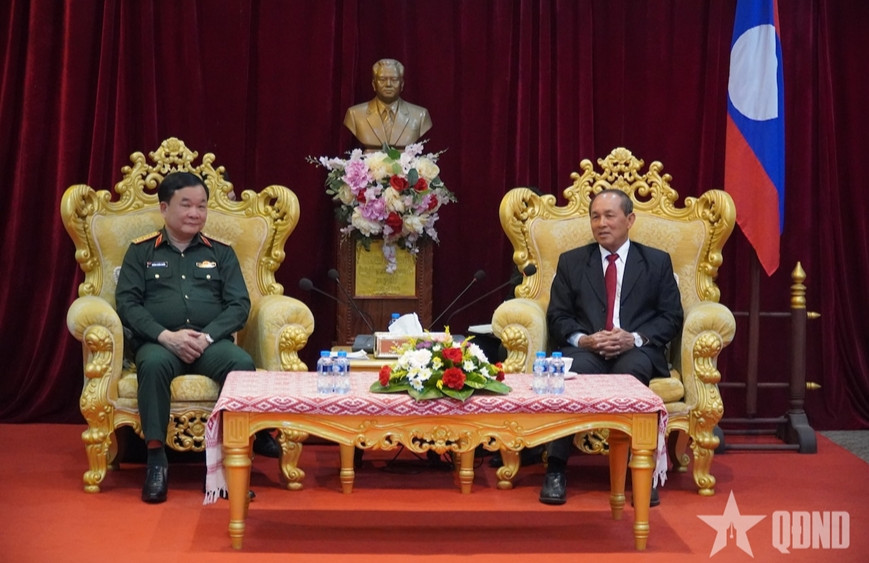 Thúc đẩy hợp tác quốc phòng, giao lưu nhân dân Việt Nam - Lào