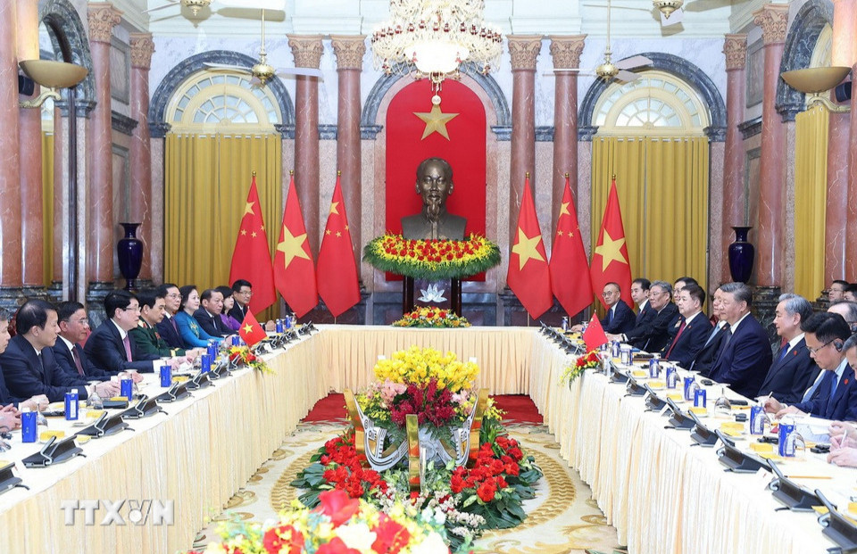 Chủ tịch nước Lương Cường hội đàm với Tổng Bí thư, Chủ tịch nước Trung Quốc Tập Cận Bình