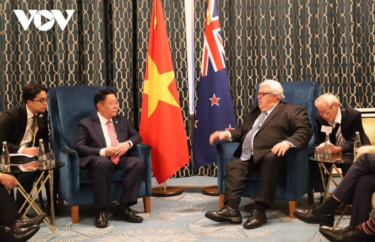 Trưởng Ban Tuyên giáo và Dân vận Trung ương Nguyễn Trọng Nghĩa hội kiến với Chủ tịch Quốc hội New Zealand